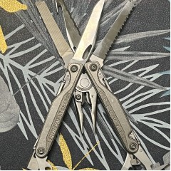 Мультитул LEATHERMAN CHARGE PLUS TTI 832528